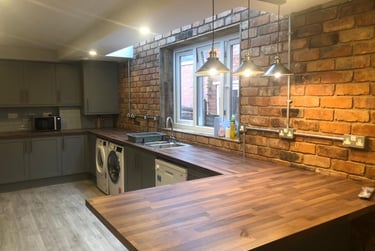 8 bed house, Hubert Road, Selly Park, Birmingham, B296EP - Image 2